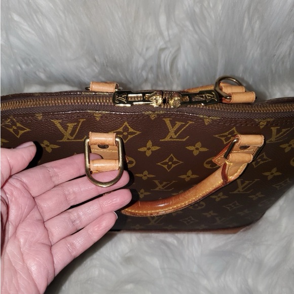 LOUIS VUITTON ALMA MONOGRAM PM - Picture 7 of 12